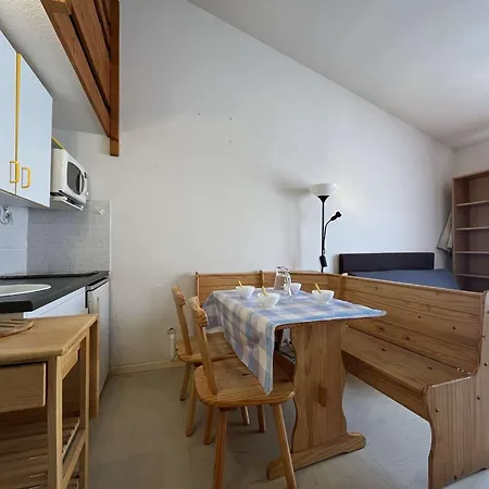 Holiday home Pavillon Avec Mezzanine, Piscine Et Parking, A 300m De La Du Grazel, - Fr-1-229-114 Gruissan